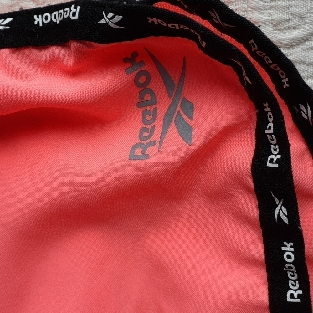 #29 REEBOK Shorts - Picture 3 of 8